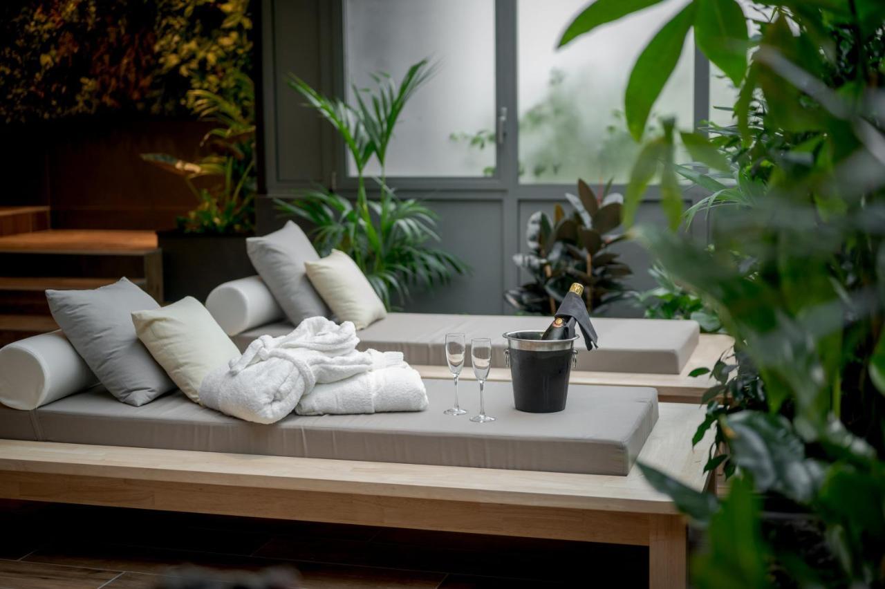 Central Park Hotel & Spa La Rochelle  Bagian luar foto