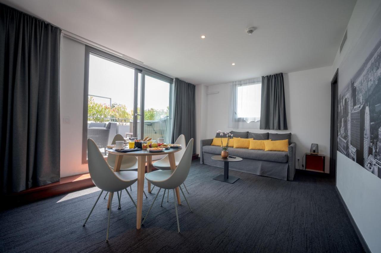 Central Park Hotel & Spa La Rochelle  Bagian luar foto