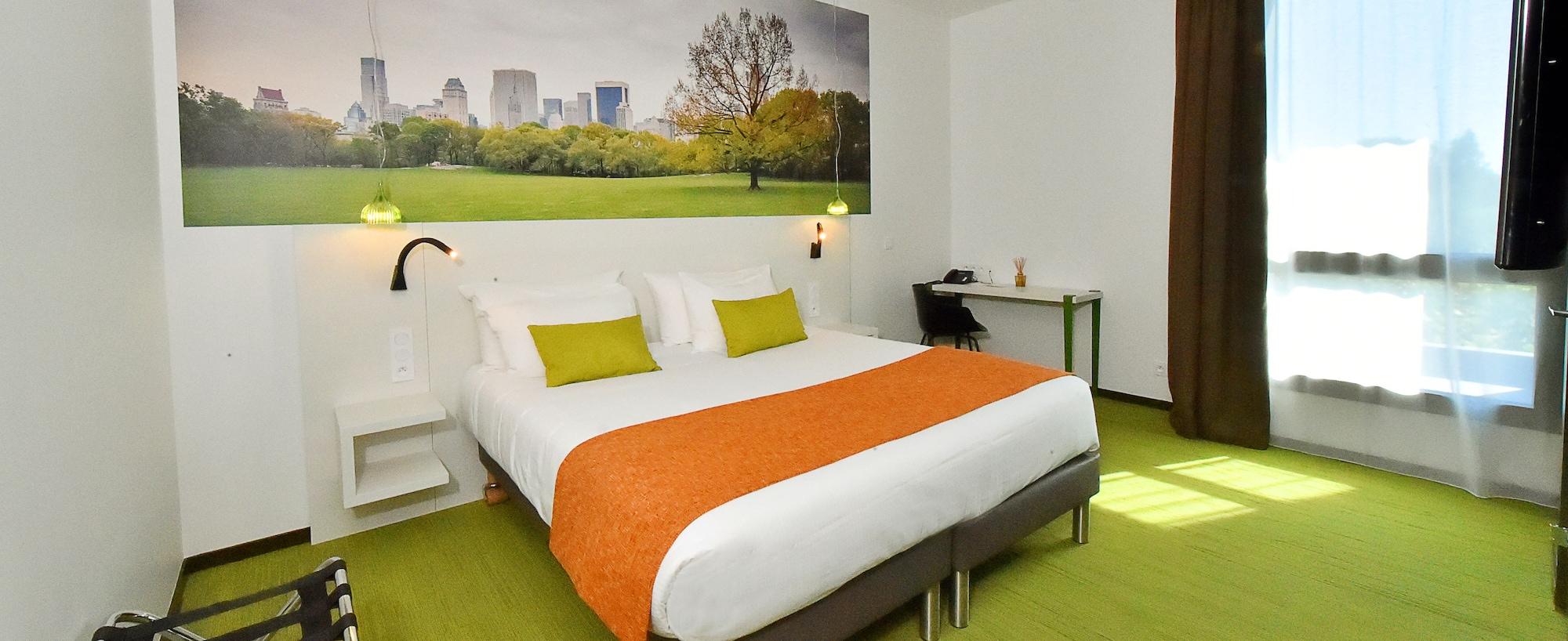 Central Park Hotel & Spa La Rochelle  Bagian luar foto