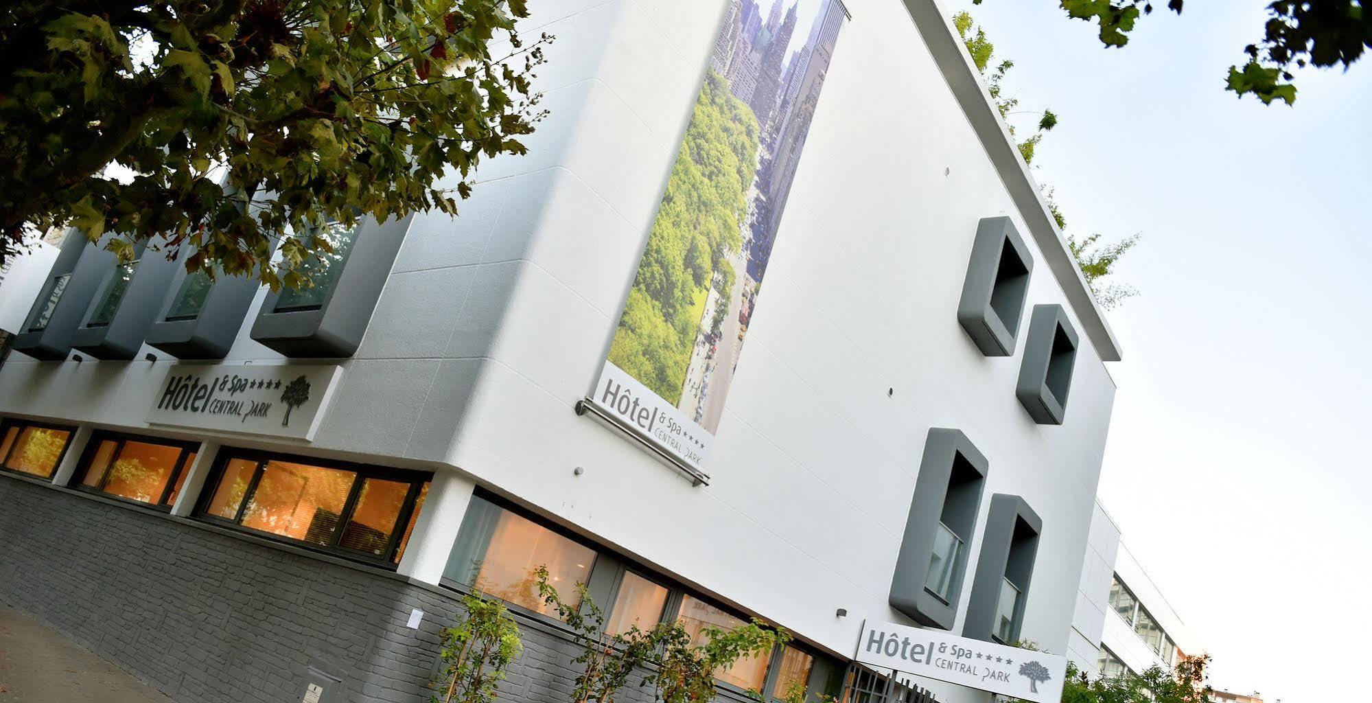 Central Park Hotel & Spa La Rochelle  Bagian luar foto
