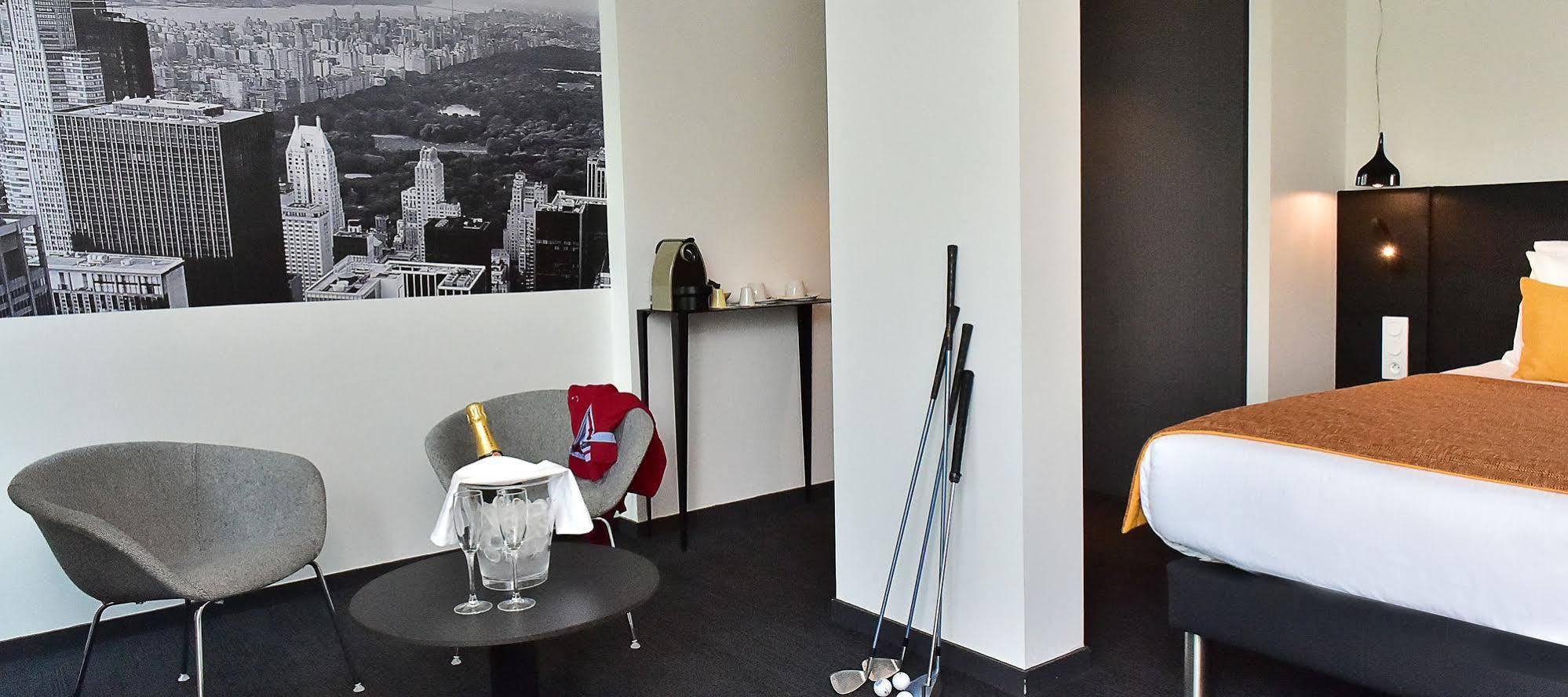 Central Park Hotel & Spa La Rochelle  Bagian luar foto