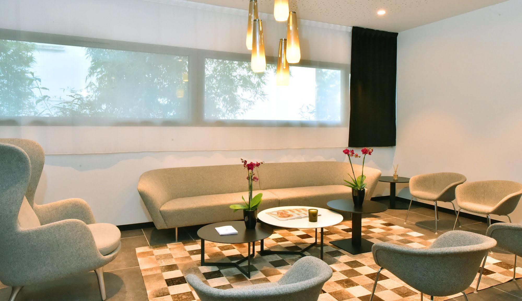 Central Park Hotel & Spa La Rochelle  Bagian luar foto